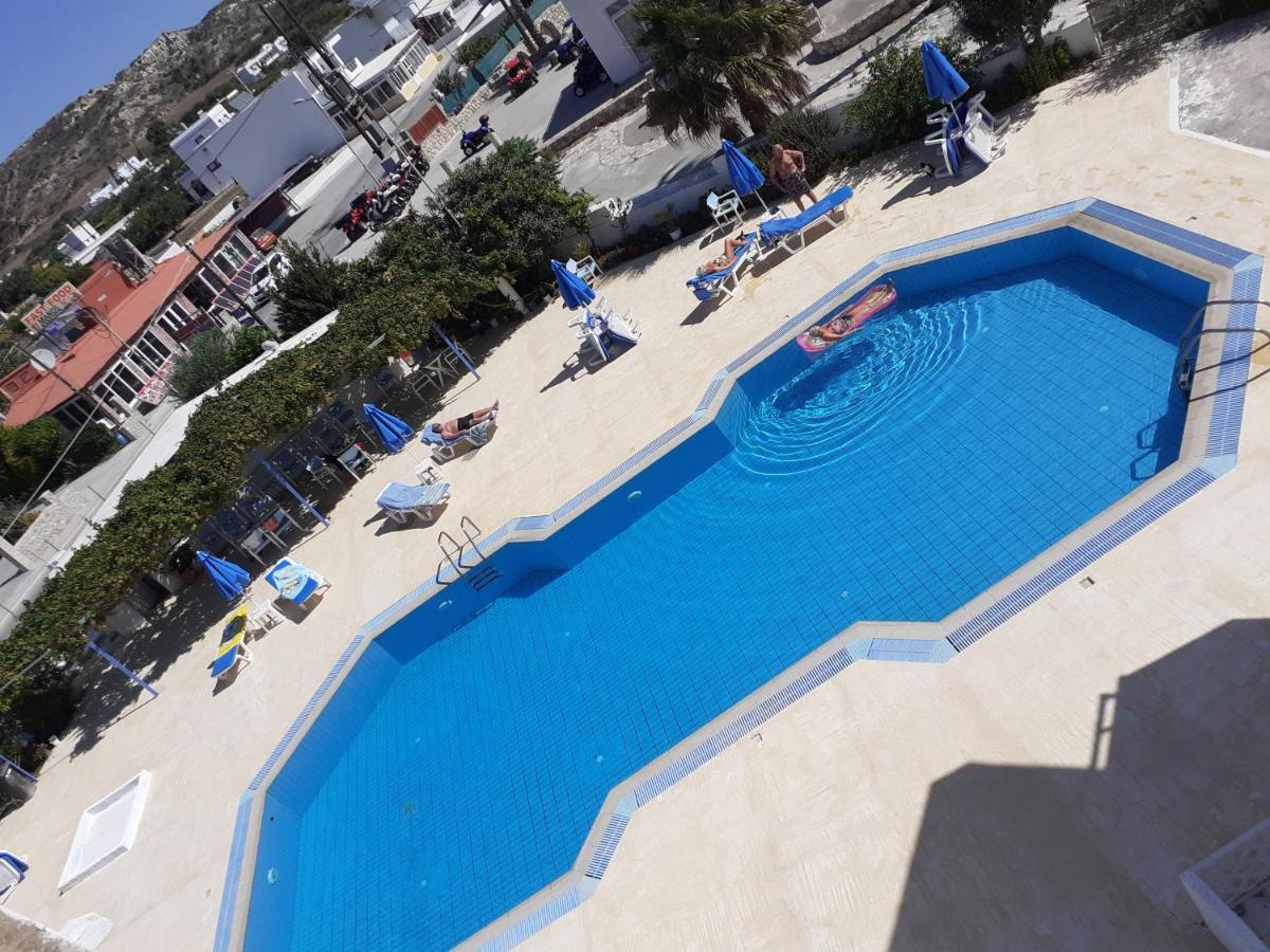 Antonis Hotel Kéfalos エクステリア 写真