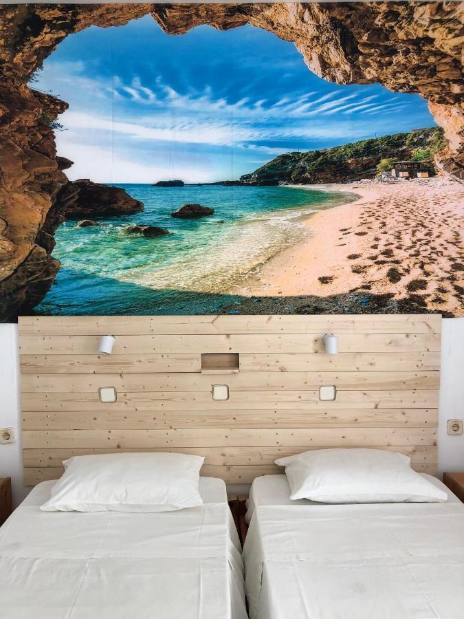 Antonis Hotel Kéfalos エクステリア 写真