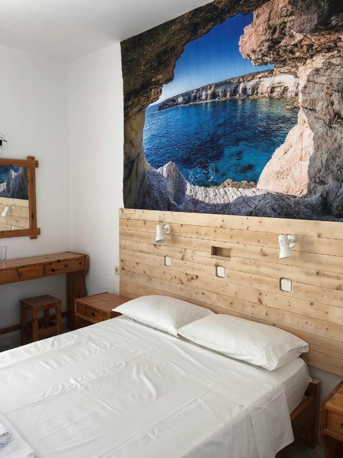 Antonis Hotel Kéfalos エクステリア 写真