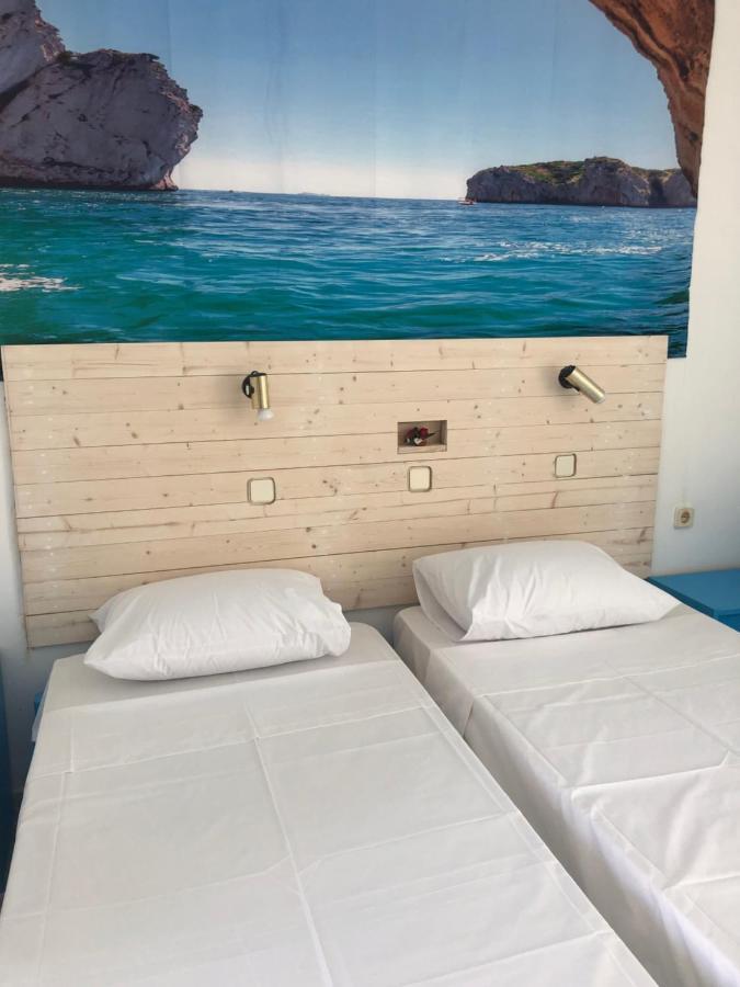 Antonis Hotel Kéfalos エクステリア 写真