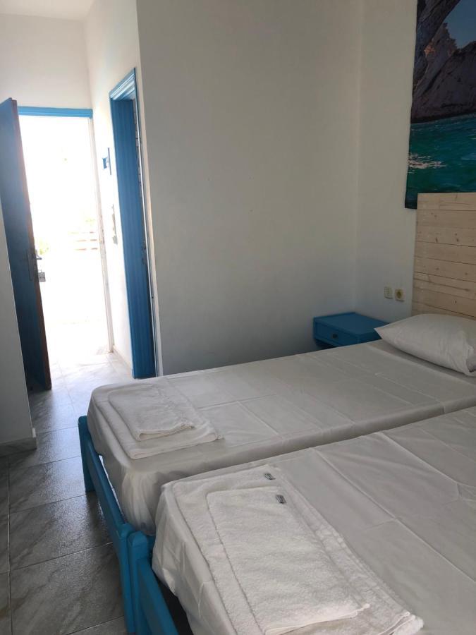 Antonis Hotel Kéfalos エクステリア 写真