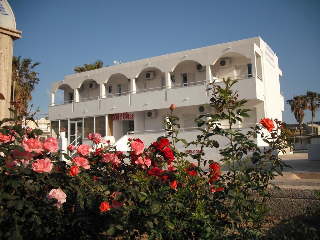 Antonis Hotel Kéfalos エクステリア 写真